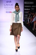 Model walk the ramp for Shift,Payal Khandwala,Roma Narsinghani show at Lakme Fashion Week Day 2 on 4th Aug 2012 (119).JPG